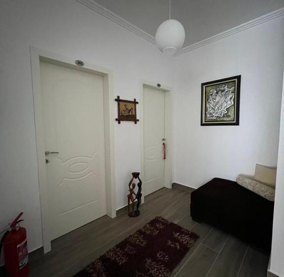 Classic room with balcony, Red Rose Guest House