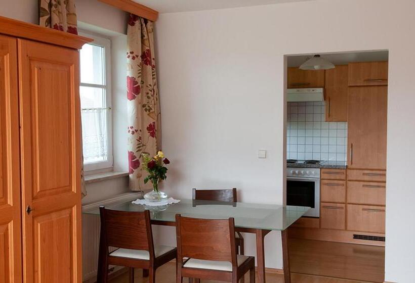 דירת חדר, Pension Hiesel Villa Untersbergblick