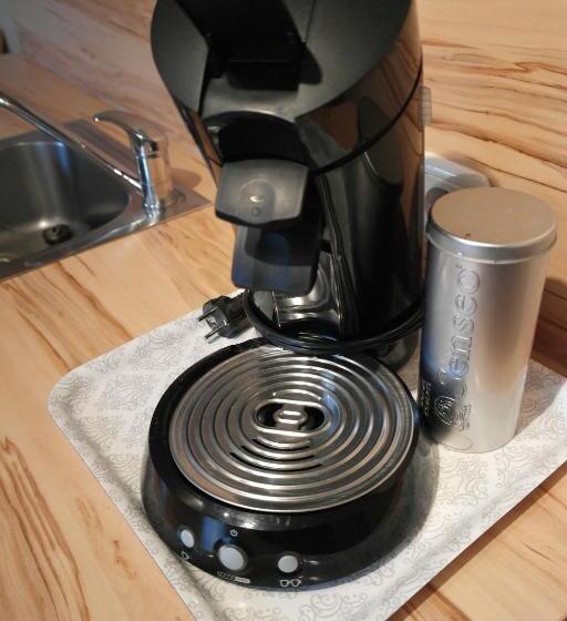 غرفة قياسية فردية, Pension Leichtfried