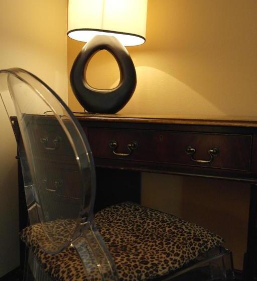 جناح, Pension Leichtfried