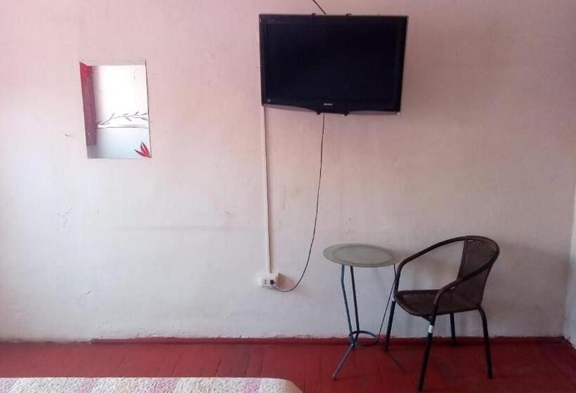 Номер Стандарт Индивидуальный Совместная Ванная, Gran