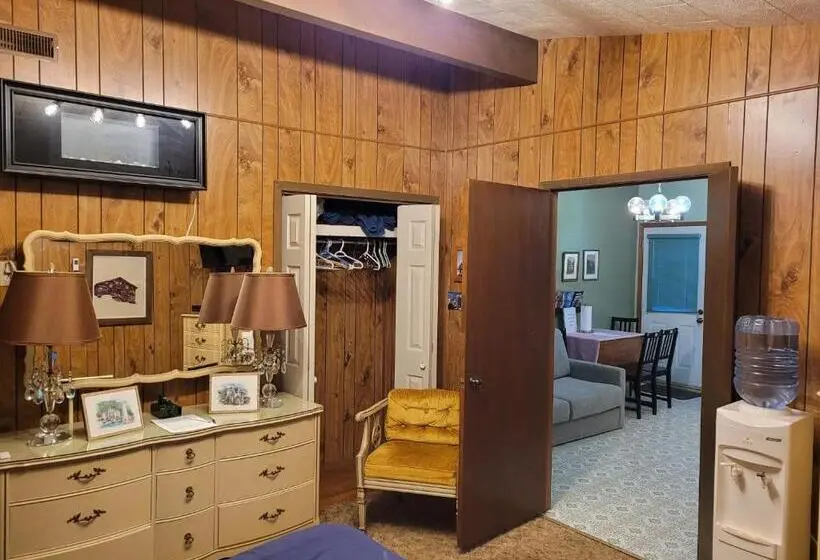 バルコニー付き1ベッドルームアパートメント, Bowering Lodge