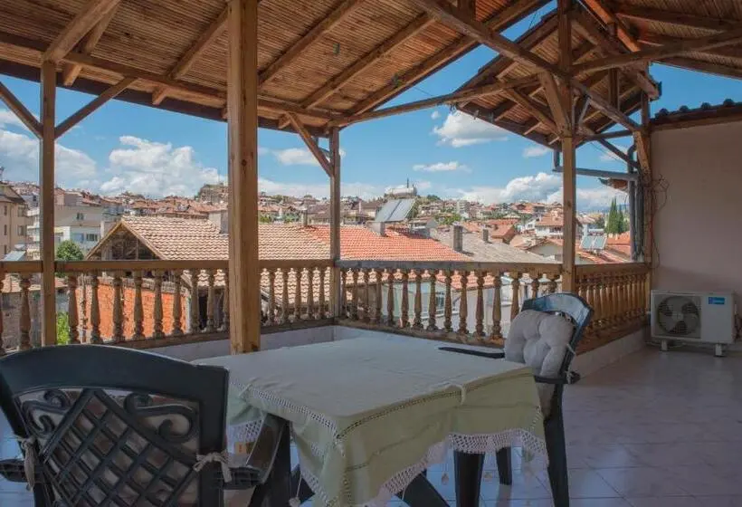 バルコニー付きスタンダードルーム, Guest House Grozdan