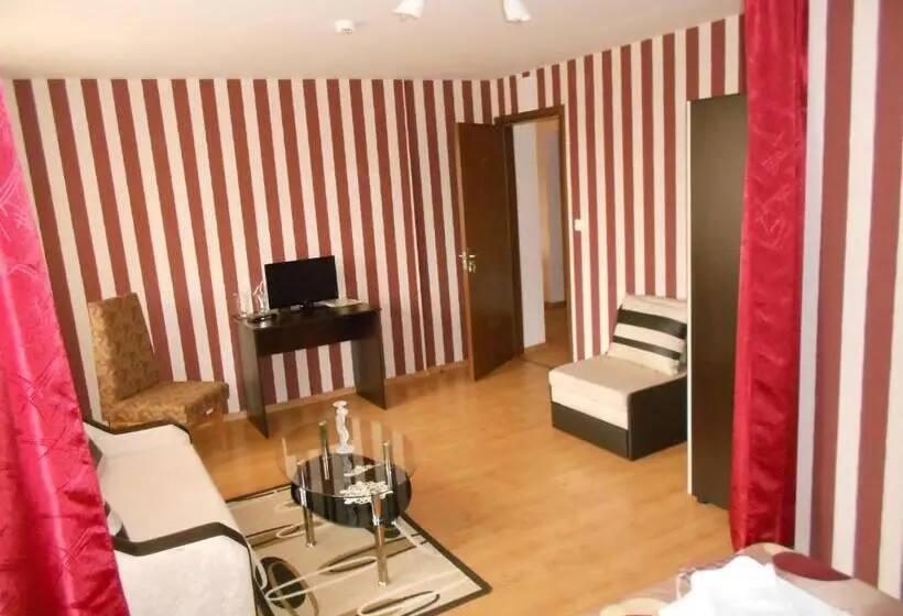 デラックススタジオ, Guest House Tsenovi