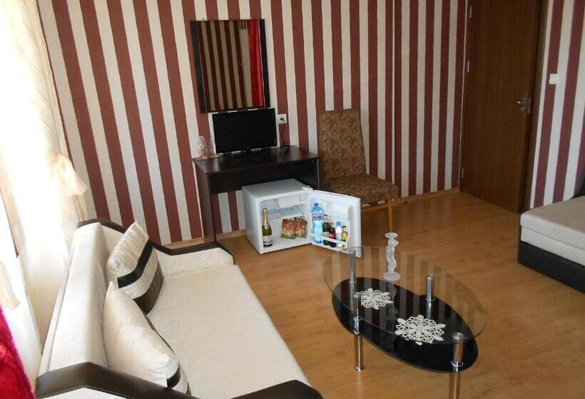 סטודיו דלוקס, Guest House Tsenovi