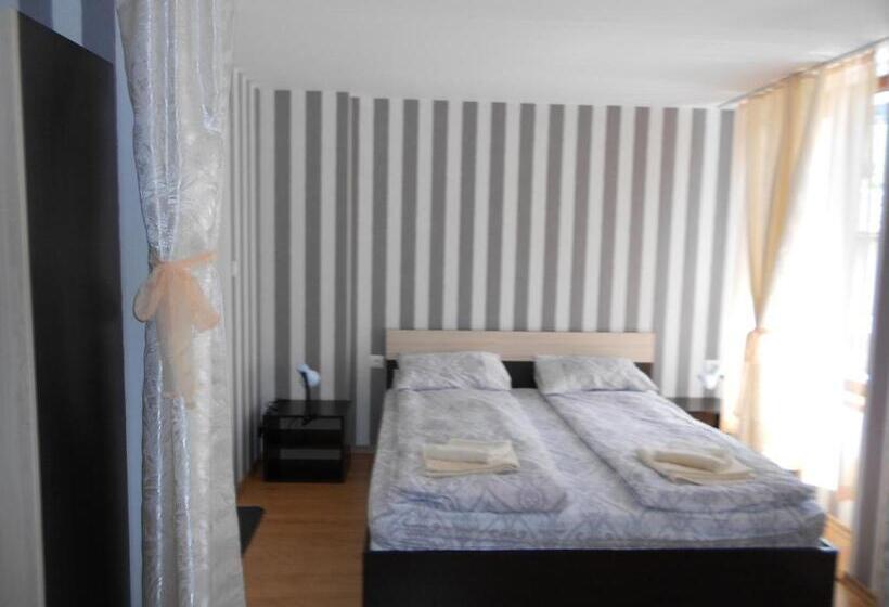 חדר סטודיו סטנדרד, Guest House Tsenovi