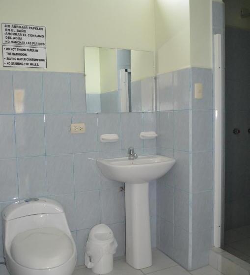 标准单人间, Hostal Andry