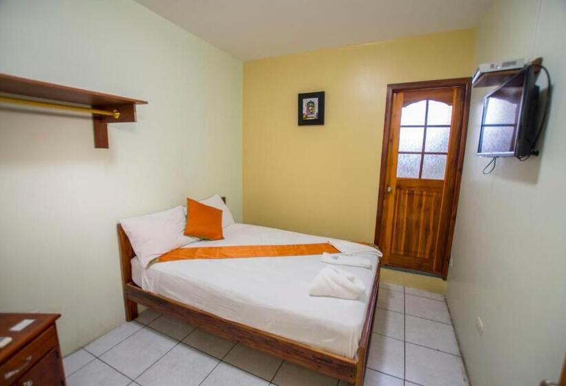 标准单人间, Hostal Andry