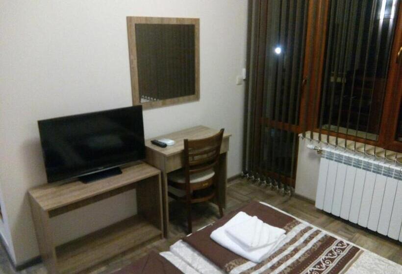 バルコニー付きスタンダードトリプルルーム, Mineral 56