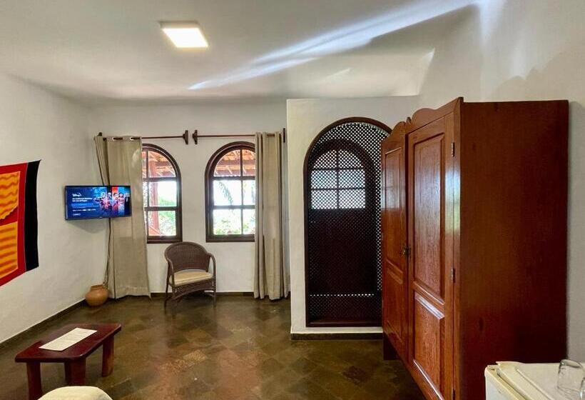 Junior Suite mit Balkon, Pousada Colibri