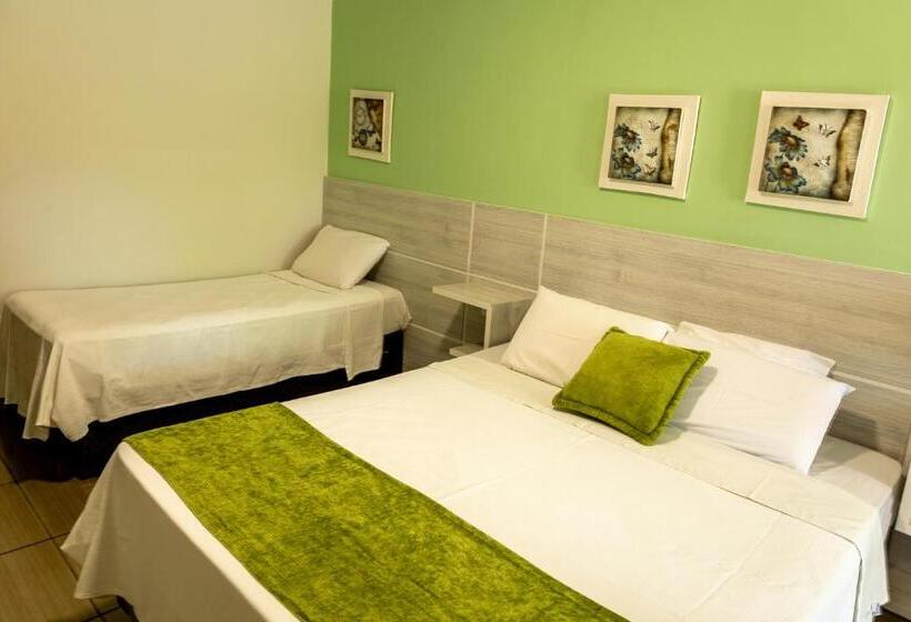 Трехместный Номер Стандарт с Балконом, Pousada Rainha Da Mata