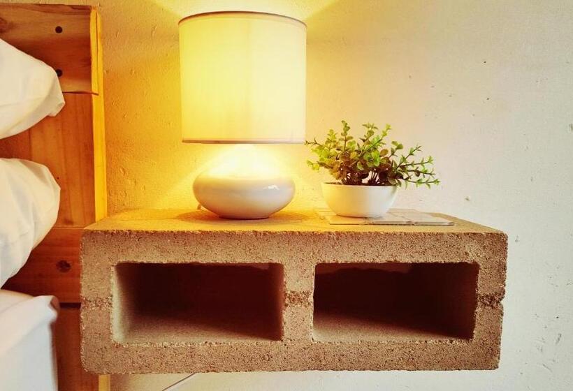 スタンダードルーム, Rustique