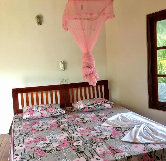 Номер Стандарт Верхний Этаж, Seasons Four