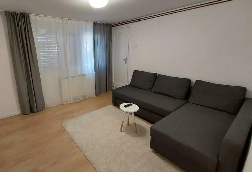 آپارتمان 1 خوابه همکف, Vrnjci House