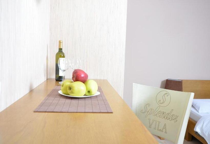 استودیوی استاندارد, Apartments Villa Splendor