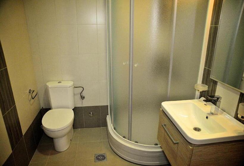 استودیوی استاندارد, Apartments Villa Splendor