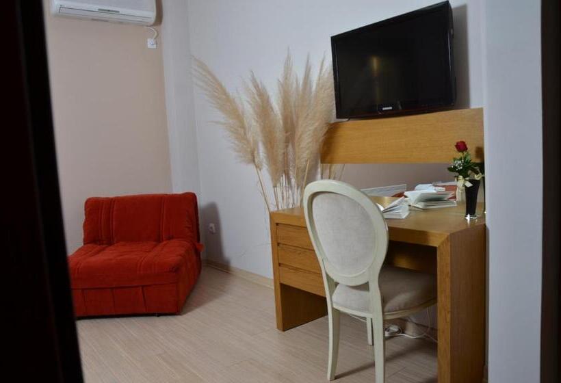 استودیوی استاندارد, Apartments Villa Splendor