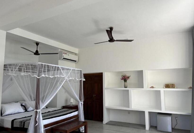 1 Bedroom Apartment Sea View, Galawatta Beach Resort