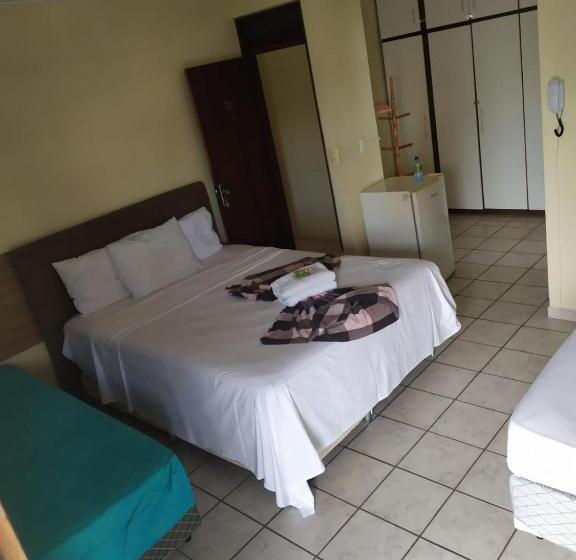 スタンダード４人部屋, Pousada Jasmine