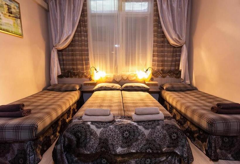 4인용 스탠다드 룸, Residence Art Guest House