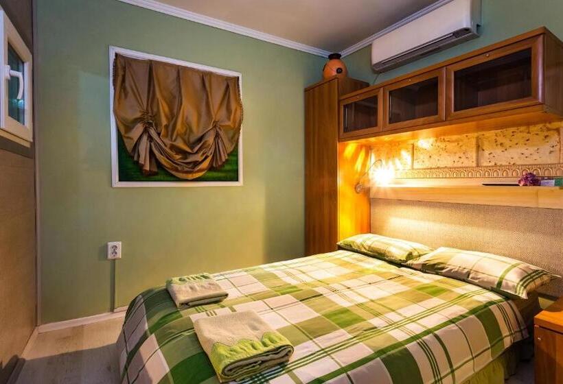 이코노미 룸, Residence Art Guest House