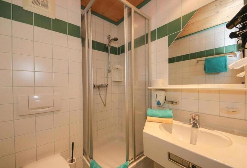 ファミリールーム, Landgasthof Neuwirt