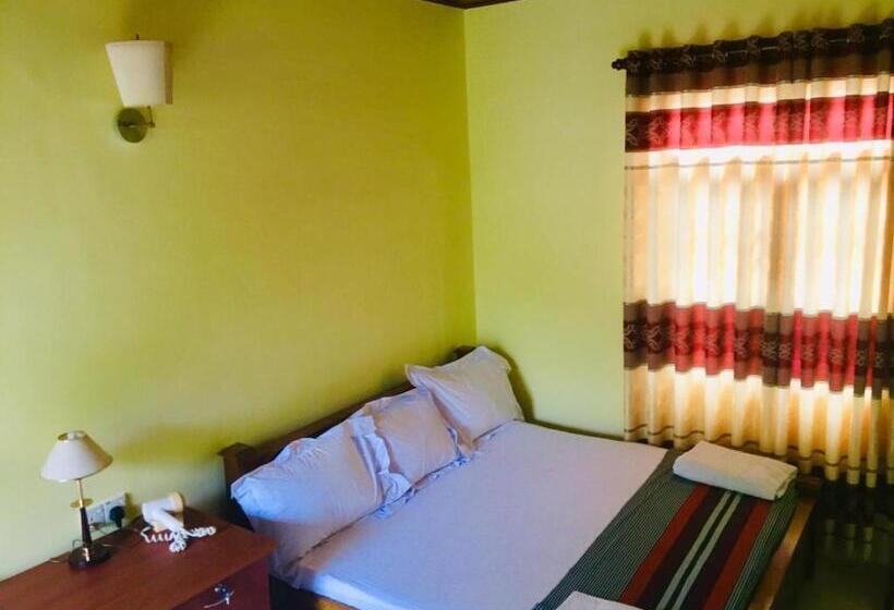 패밀리 룸, Suwani Pinnawala Homestay