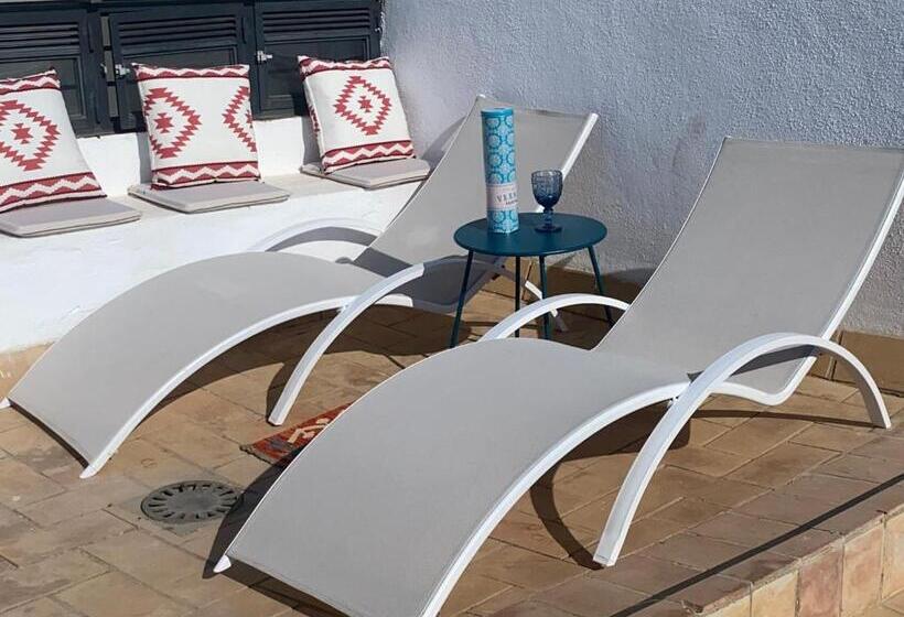 اتاق استاندارد با تراس, Nüa Cicerone