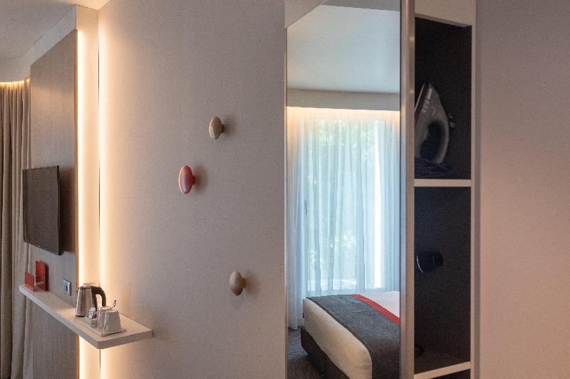 Quarto Estandar para Deficientes Físicos, Holiday Inn Express   Lisbon   Plaza Saldanha, An Ihg