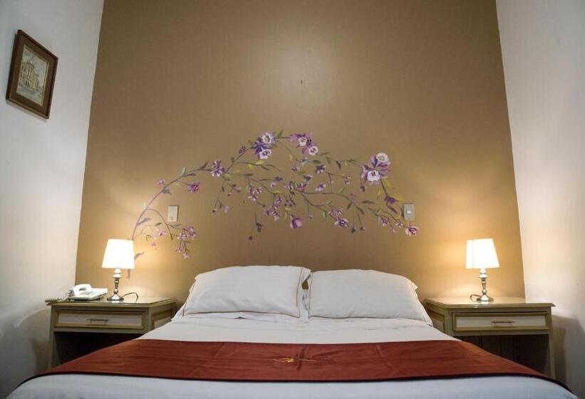 غرفة قياسية, La Orquidea