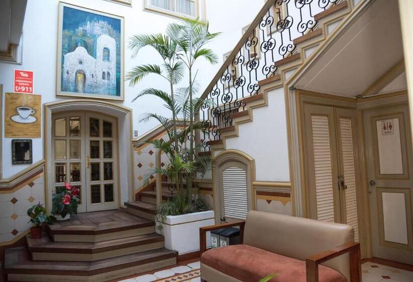 غرفة قياسية ثلاثية, La Orquidea