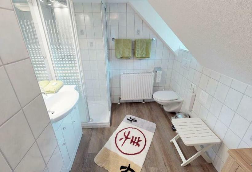 דירה בת חדר שינה 1 עם מרפסת, Raderhof