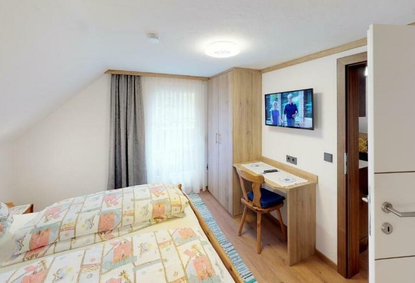 דירה בת חדר שינה 1 עם מרפסת, Raderhof