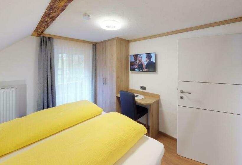 דירת שני חדרים עם מרפת, Raderhof