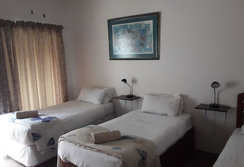 4인용 스탠다드 룸, Boer And Brit Self Catering Guest House