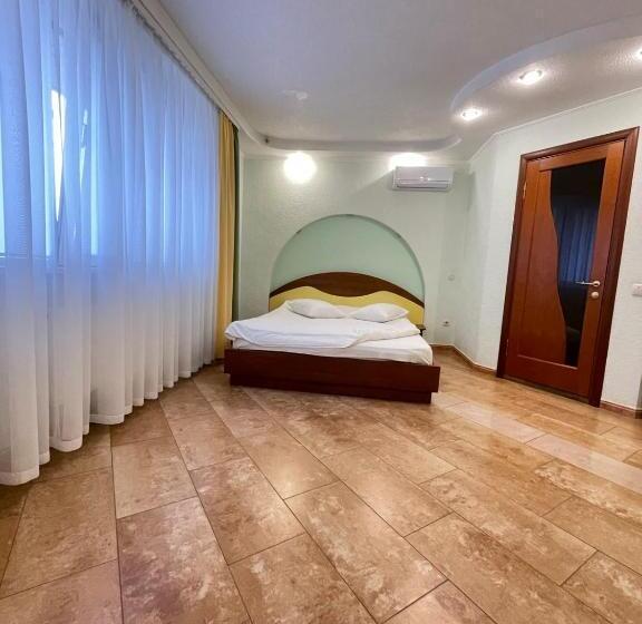 Номер Стандарт Трехместный, Fortetsya