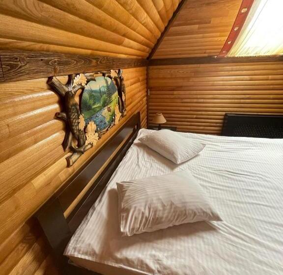 Номер Deluxe, Fortetsya