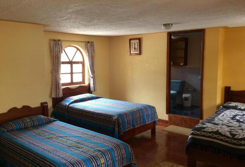 スタンダード４人部屋, Hostal Curiñan