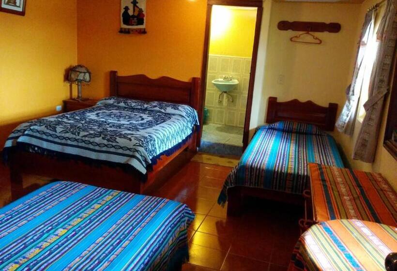 اتاق استاندارد چهار تخته, Hostal Curiñan
