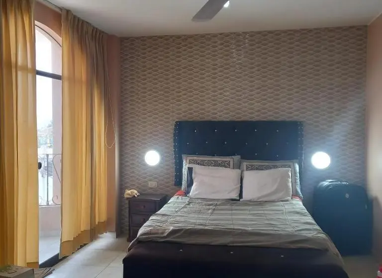 اتاق استاندارد یک نفره, Hostal Luren