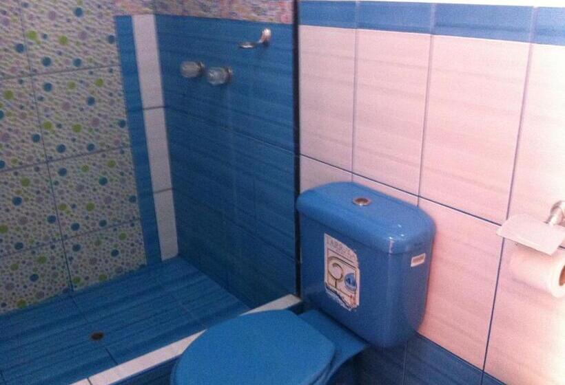 اتاق استاندارد یک نفره, Hostal Luren