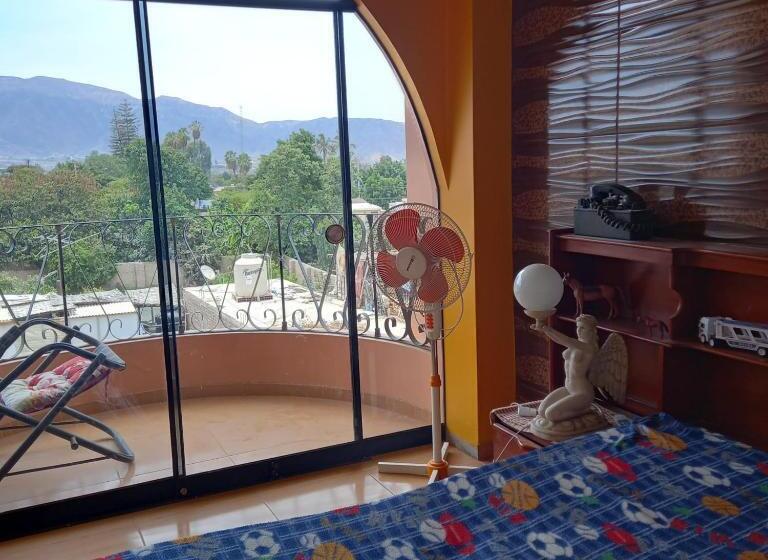 اتاق استاندارد سه نفره, Hostal Luren