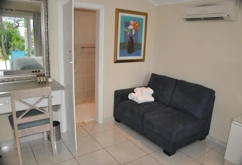 سوئیت با تخت بزرگ, King Palm Self Catering Suite