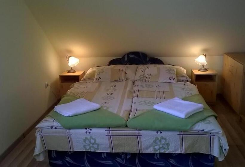 标准间, Pegazus Vendégház