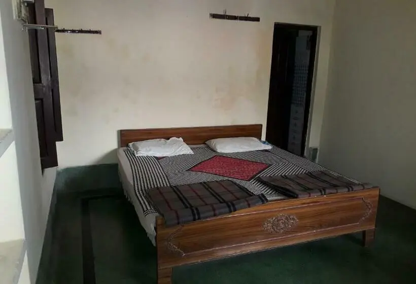 スタンダードルーム, Singh Guest House