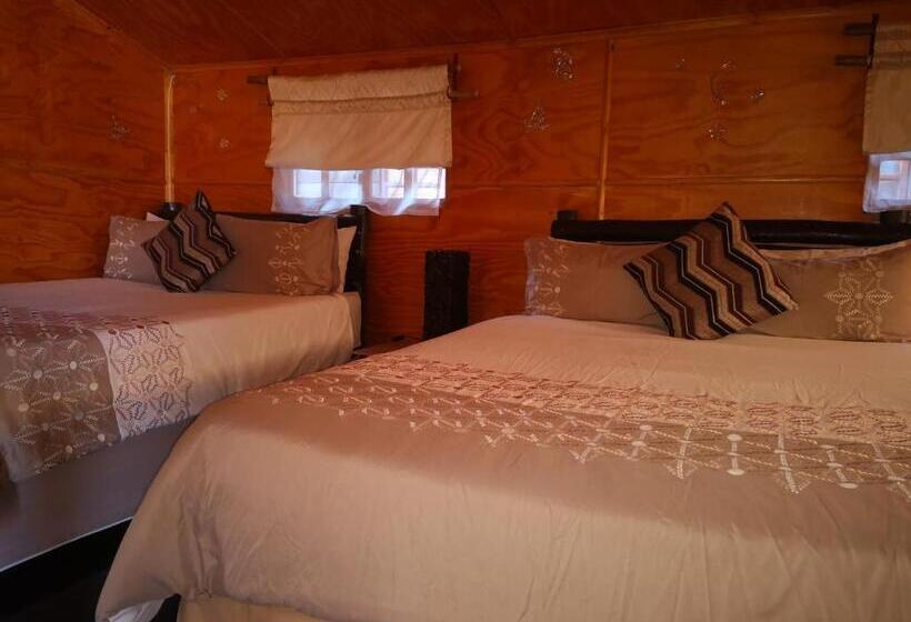 デラックスの4人部屋, The Guesthouse
