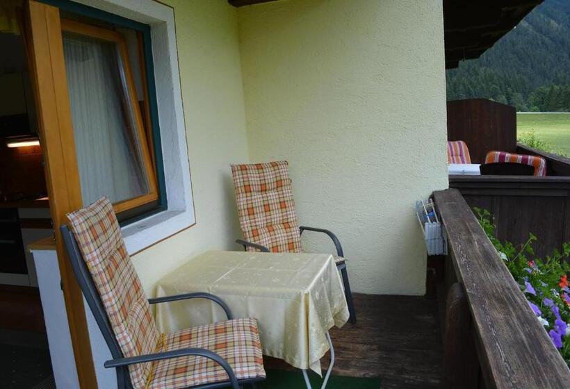 חדר סטנדרט עם מרפסת, Pension Foidl