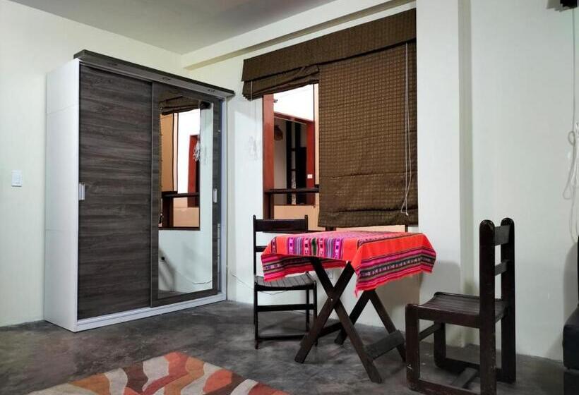 غرفة قياسية رباعية, Posada Miraflores