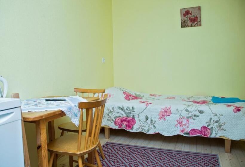 اتاق استاندارد سه نفره, Papli 2 Accommodation