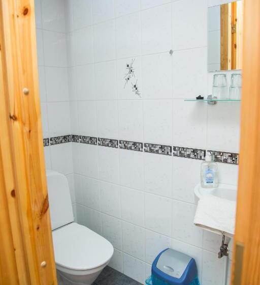 اتاق ساده سه‌ نفره, Papli 2 Accommodation